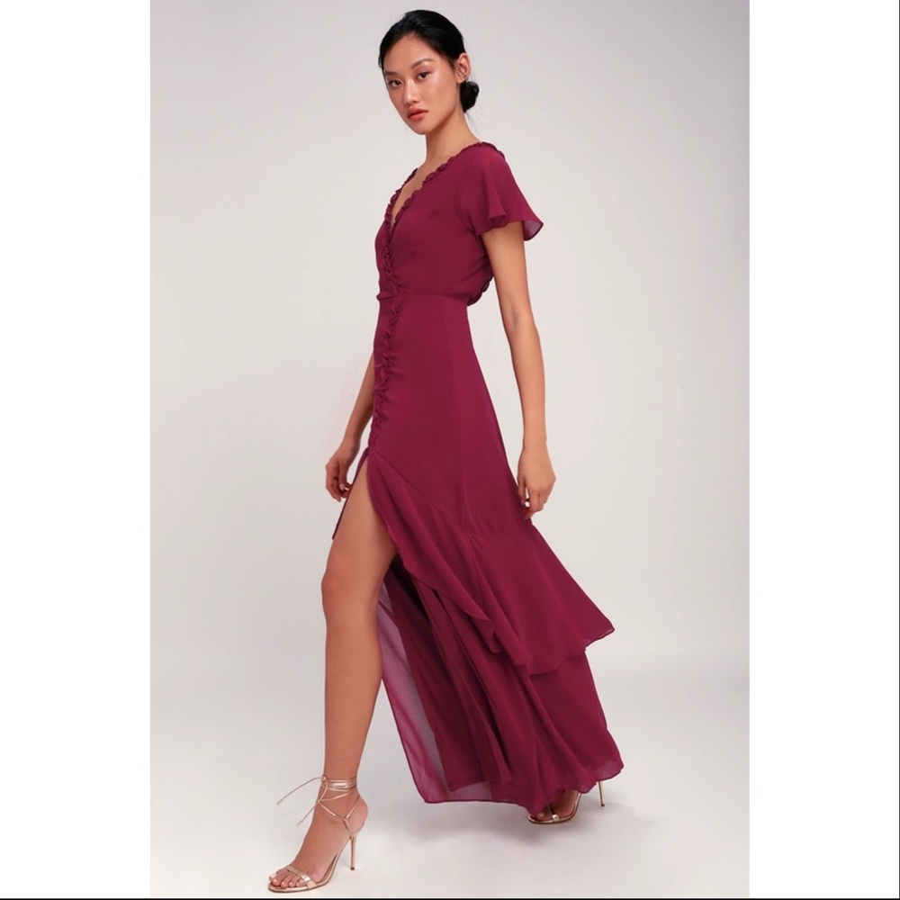 EUC LULUS | Pour the Champagne Burgundy Maxi Dress